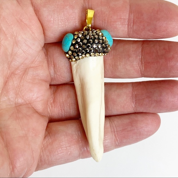5/25$ Must Buy 5!! Bone Horn Pendant Crystal Turquoise Gold - Picture 4 of 6